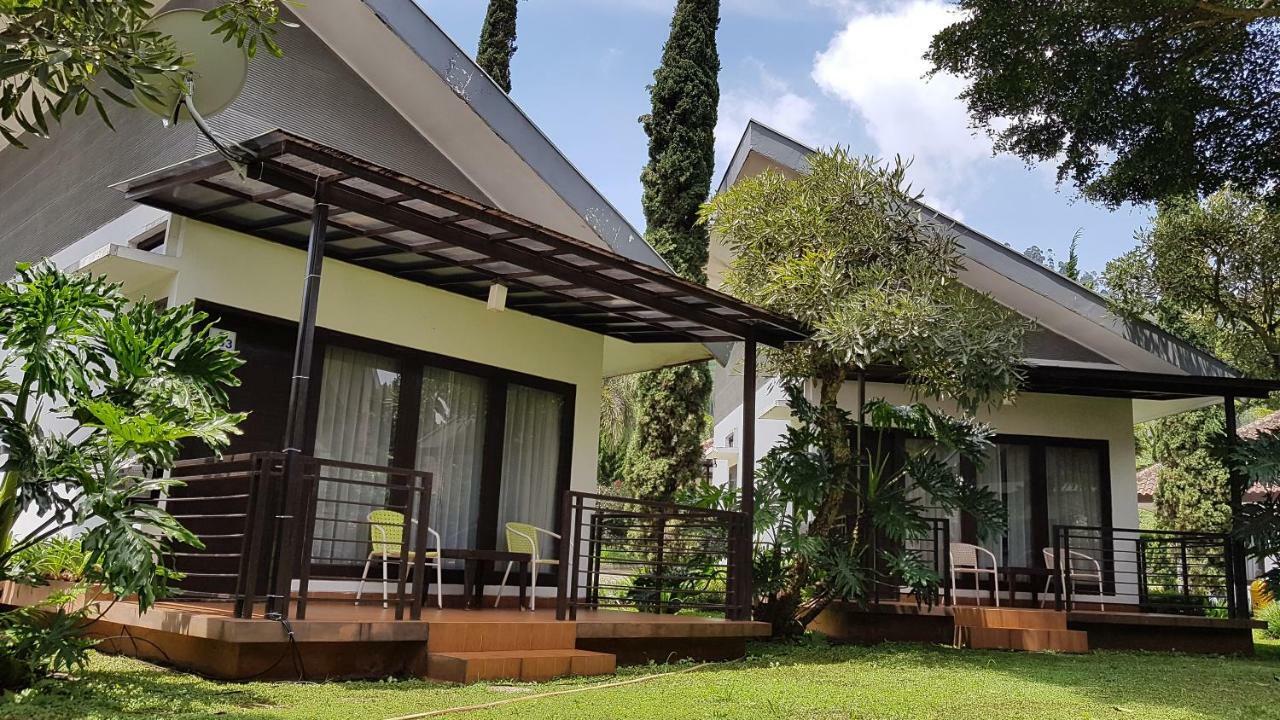 Mountain Spring Resort Lembang Exterior foto